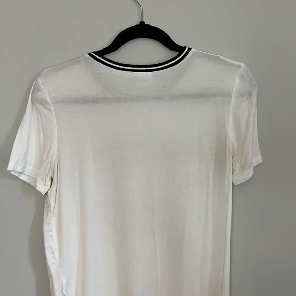 White tee - small - Picture 3 of 3